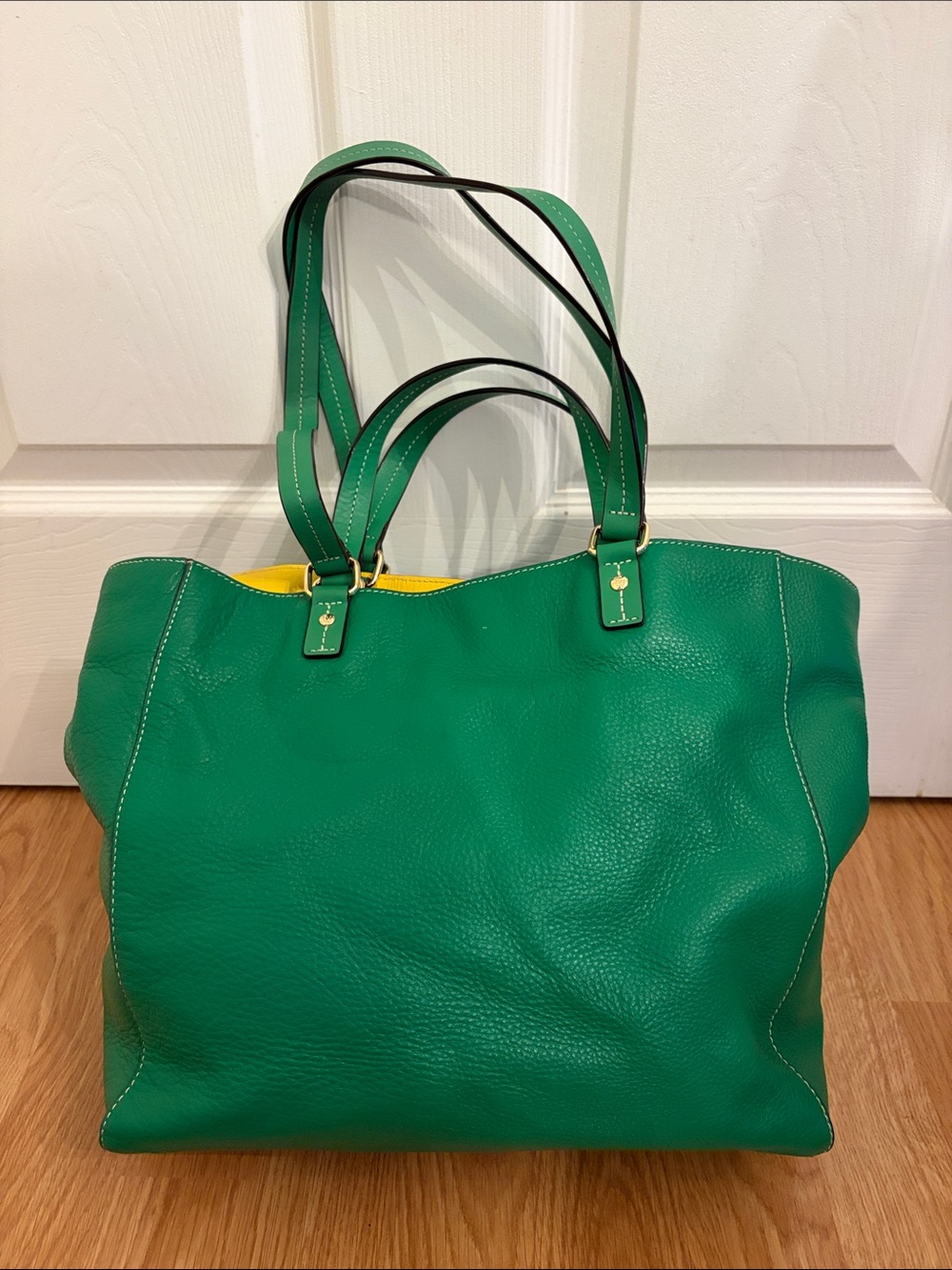 Frances Valentine Green Pebbled Leather Tote Bag with Gold-Toned Hardware - Picture 7 of 15